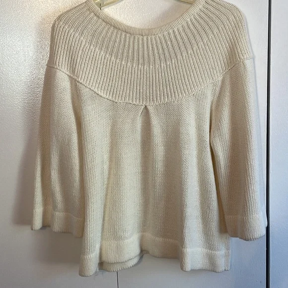 Women’s knitted sweater- final sale - Picture 3 of 3